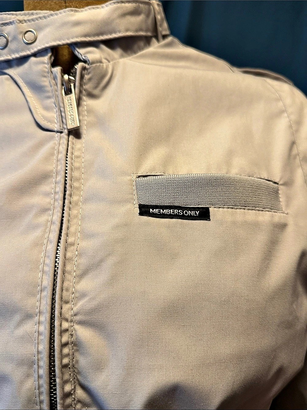 Members Only Iconic Racer Jacket Soft Grey Size Medium - Picture 3 of 7